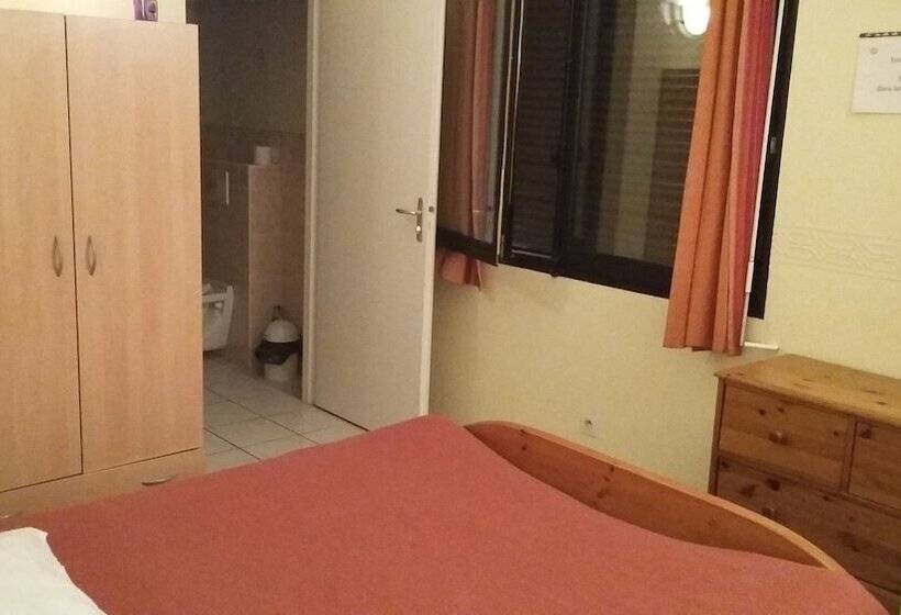 Номер Стандарт, Auberge De L'europe