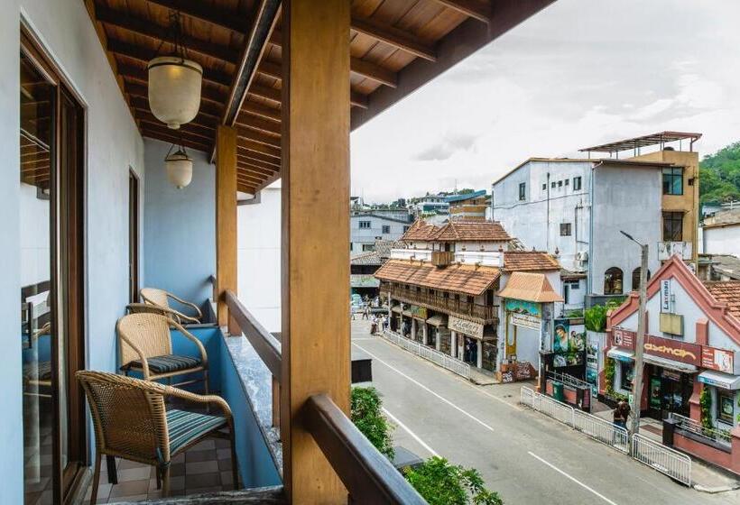 带观景的标准间, Kandy City Hotel By Earl S