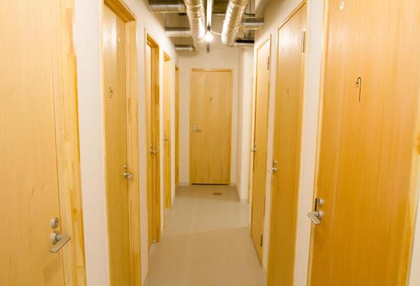 اتاق اکونومی, Hostel Tangatable