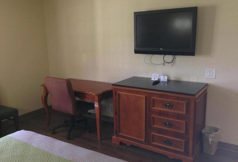 Номер Стандарт, Red Carpet Inn  New Brunswick