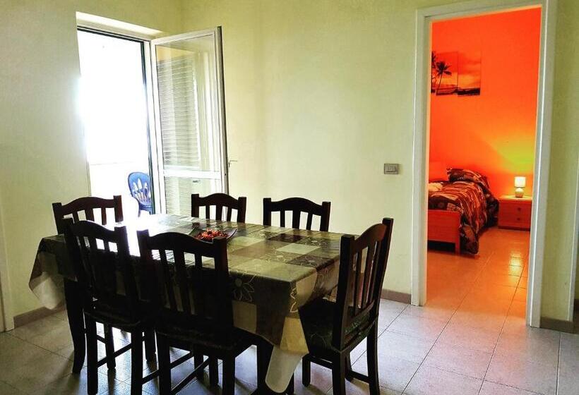 Апартаменты 3 Спальни Вид на Море, Villa Paglianiti   Your Family Residence!