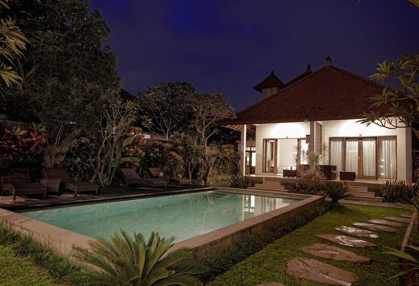Habitación Superior Vista Piscina, Lili Cottage Ubud
