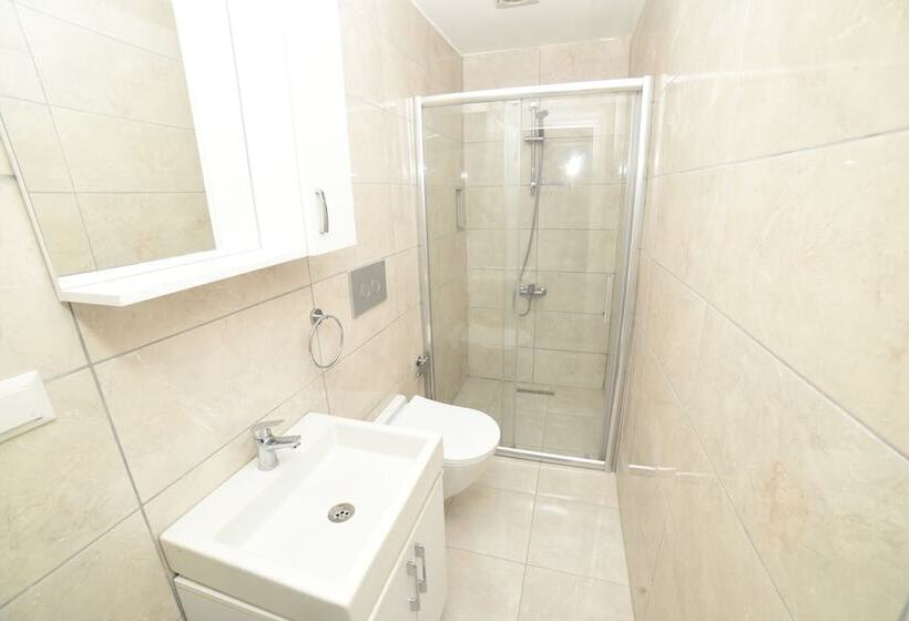 غرفة إقتصادية ثلاثية, Limonata Otel Assos