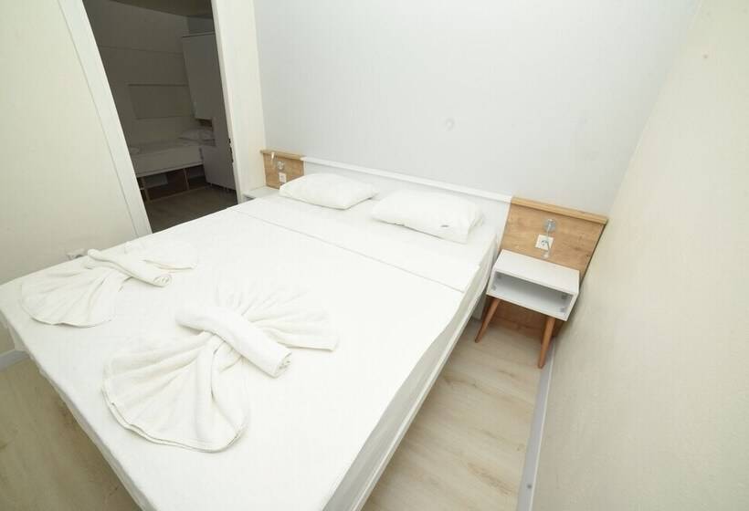 غرفة إقتصادية ثلاثية, Limonata Otel Assos