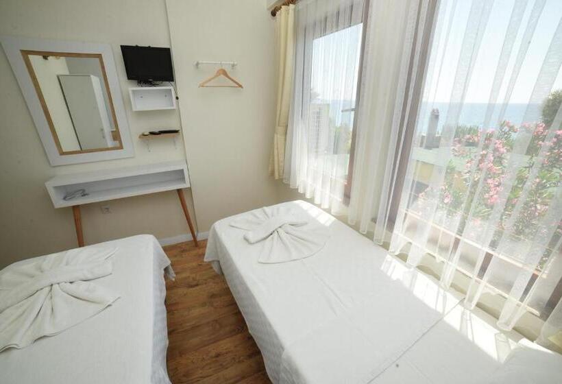 غرفة قياسية مطلّة علي البحر, Limonata Otel Assos