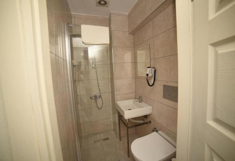 غرفة قياسية مزوَّدة بشُرفة, Limonata Otel Assos