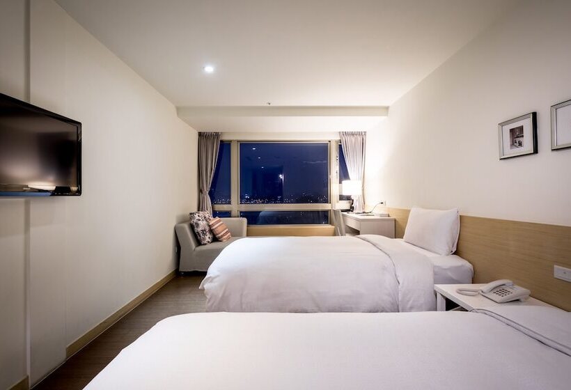 اتاق استاندارد با چشم‌انداز رودخانه, Wemeet Hotel Taipei