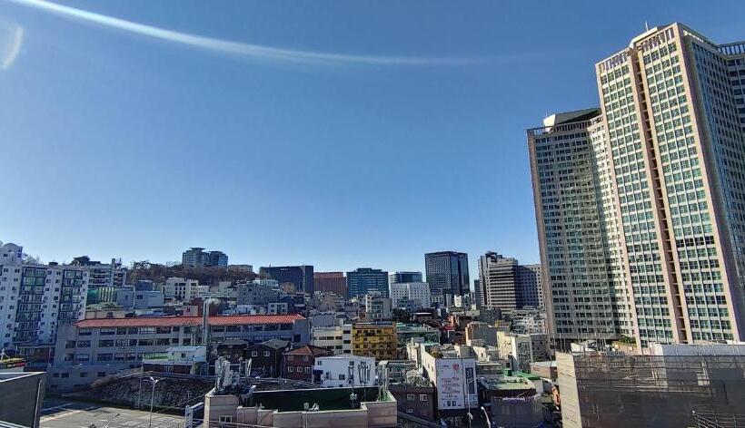 חדר סטנדרט לארבעה, 1012 House Namsan 외국인전용