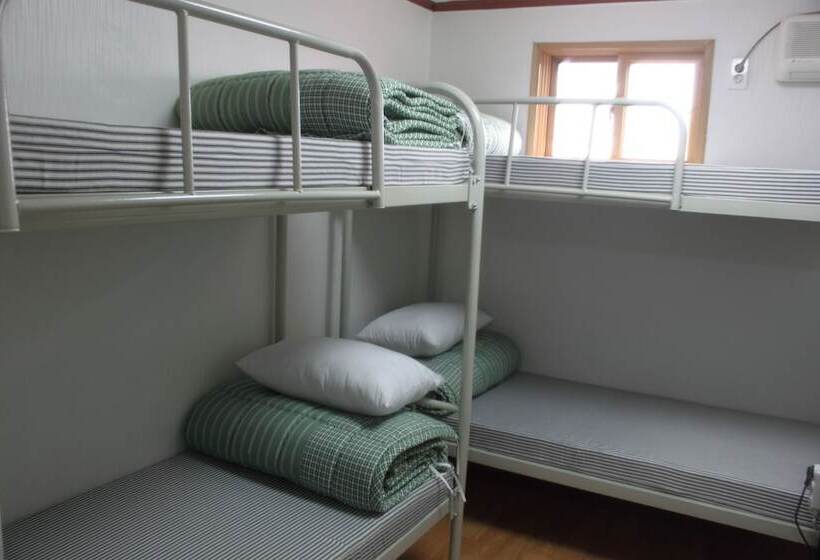 اتاق استاندارد سه نفره, Dongdaemun Guesthouse