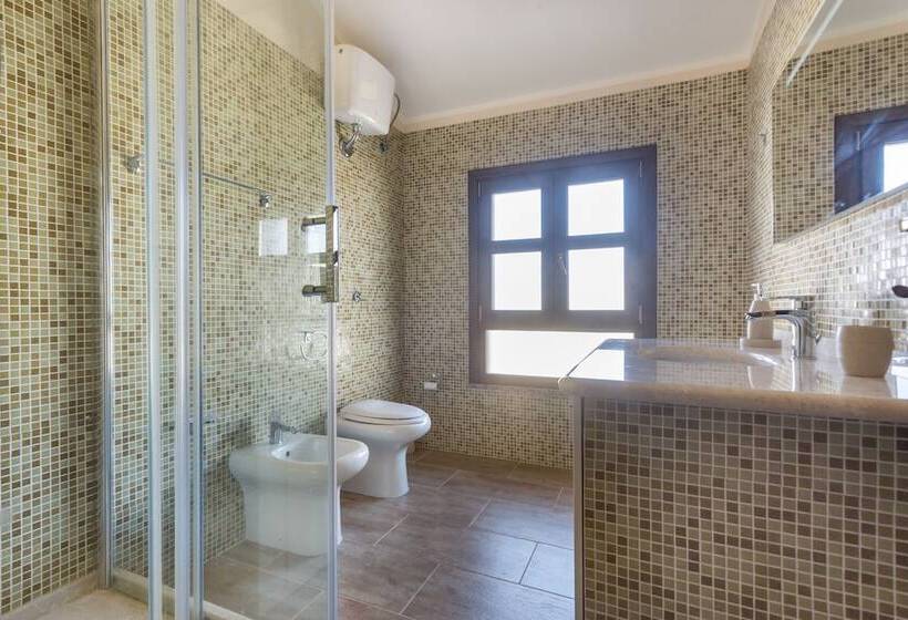 Апартаменты 2 Спальни, Anaelehouserooms Ltb
