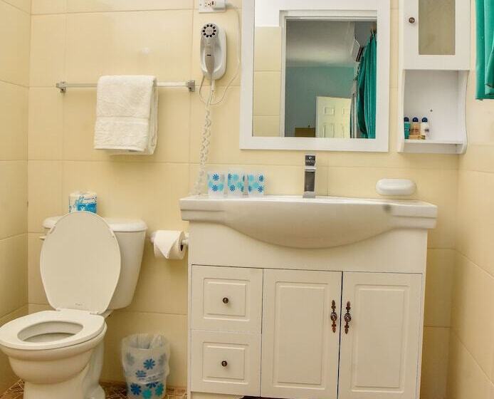 اتاق لوکس با تخت بزرگ, Beyond Sunset Resort & Villas