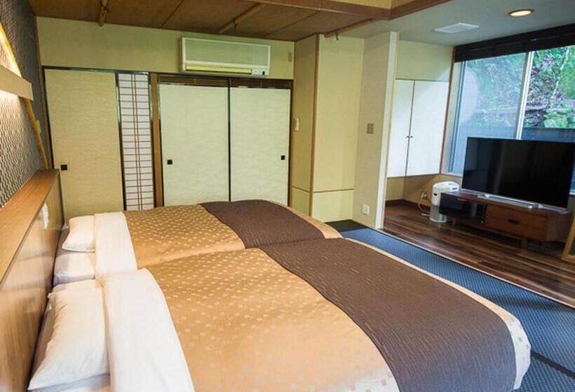 Номер Superior, Livemax Resort Shizuoka Amagiyugashima