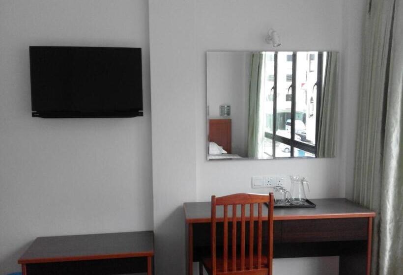 Quarto Triplo Clássico, 101