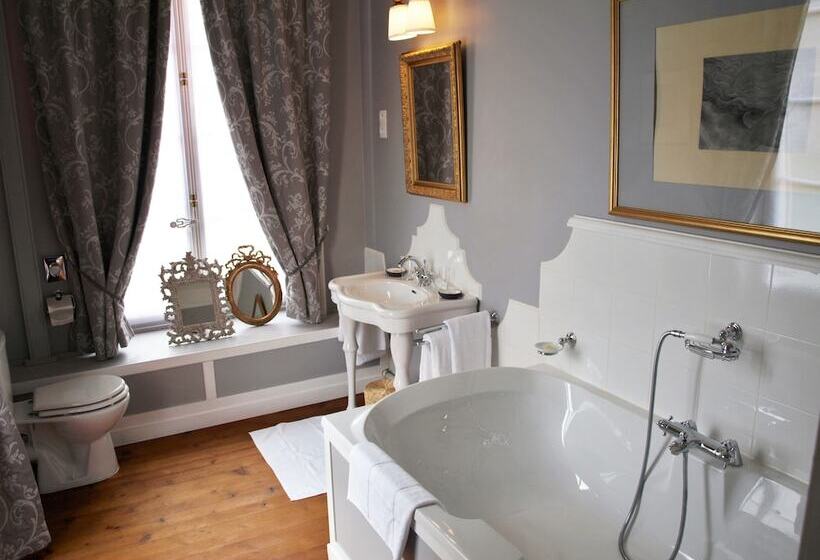 Номер Deluxe, Château De La Pommeraye