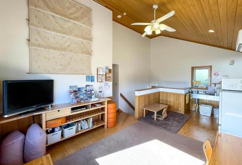 Дом 1 Спальня, Orange Cabin Inn Far From Station