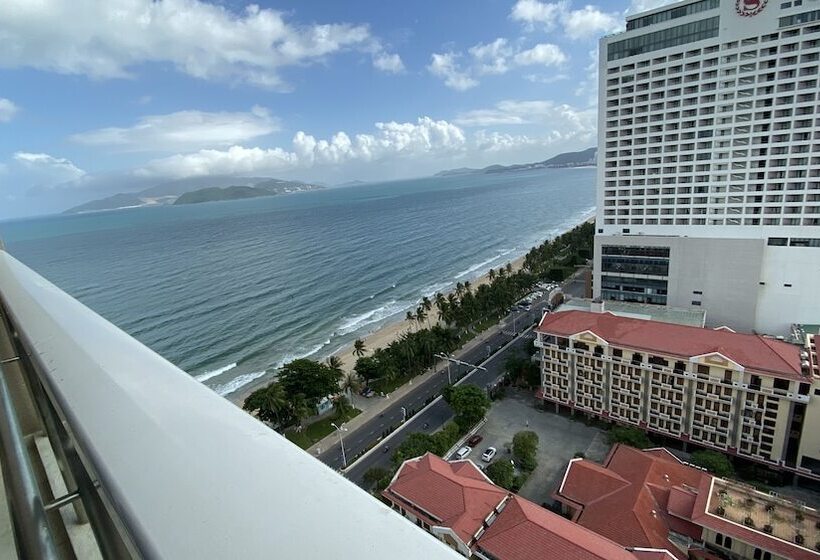 استودیوی لوکس, Lotus Village Nha Trang