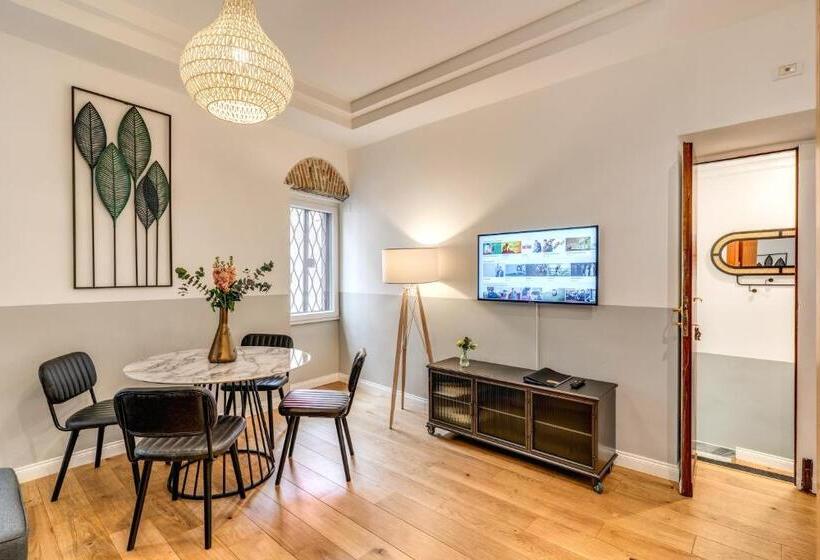 2 Bedroom Apartment, Tree Charme