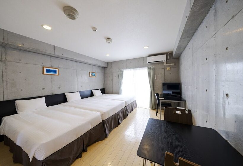 غرفة قياسية ثلاثية, Nahawest Inn