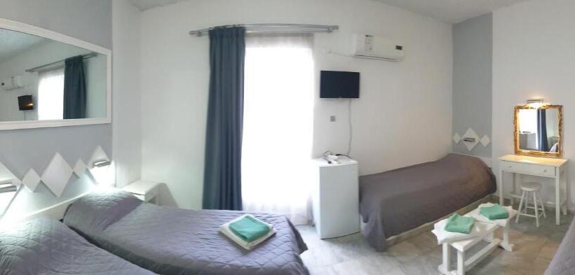اتاق استاندارد چهار تخته, Porto Castello