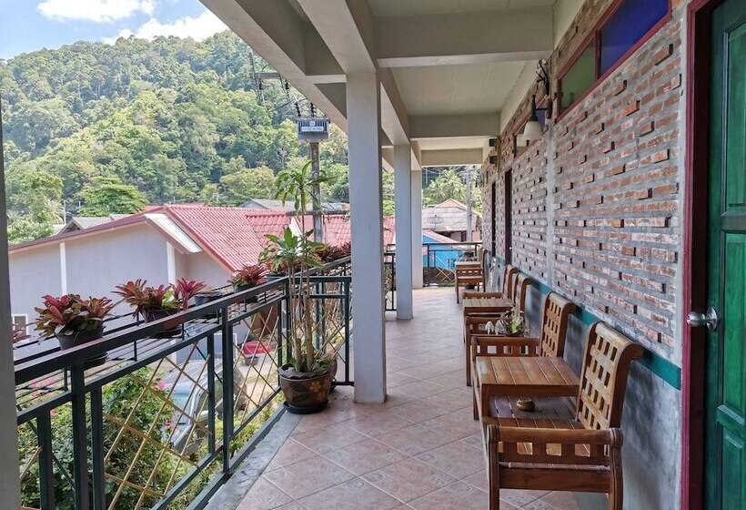 标准间, Baan Por Jai