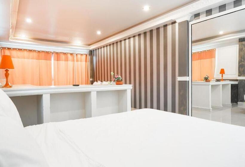 패밀리 스위트, Phuket Airport Inn
