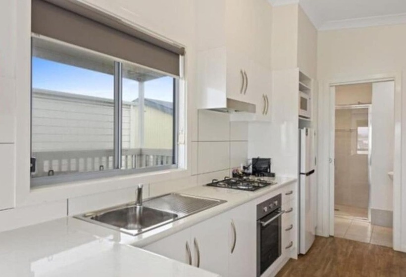 کابین, Discovery Parks  Adelaide Beachfront