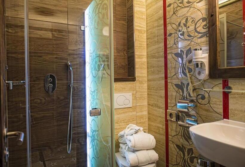 اتاق استاندارد با بالکن, Grand Hotel Bachledka Strachan