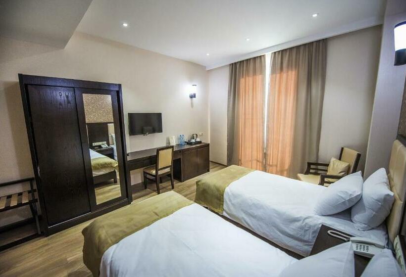 اتاق استاندارد, Tbilisi Inn