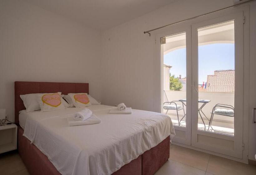 Номер Стандарт, Apartments & Rooms Petra
