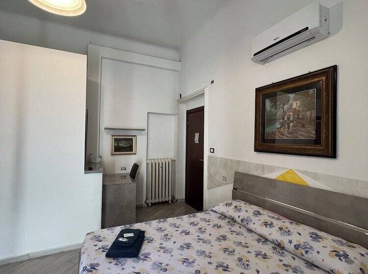 اتاق استاندارد, Albergo Astro
