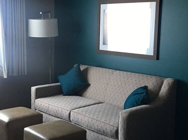 Номер Deluxe Кровать Кинг, Grandstay Hotel & Suites Valley City