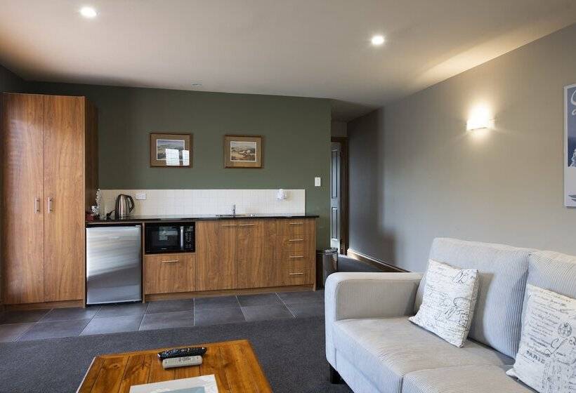 Апартаменты 3 Спальни, Wanaka Luxury Apartments