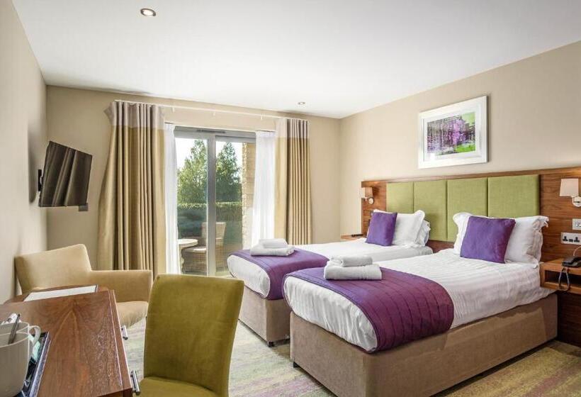 Номер Стандарт Вид на Гольф, Cotswolds Hotel & Spa