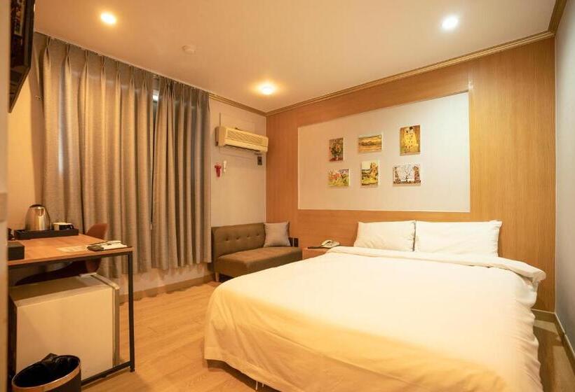 Номер Стандарт, Jeju Stay