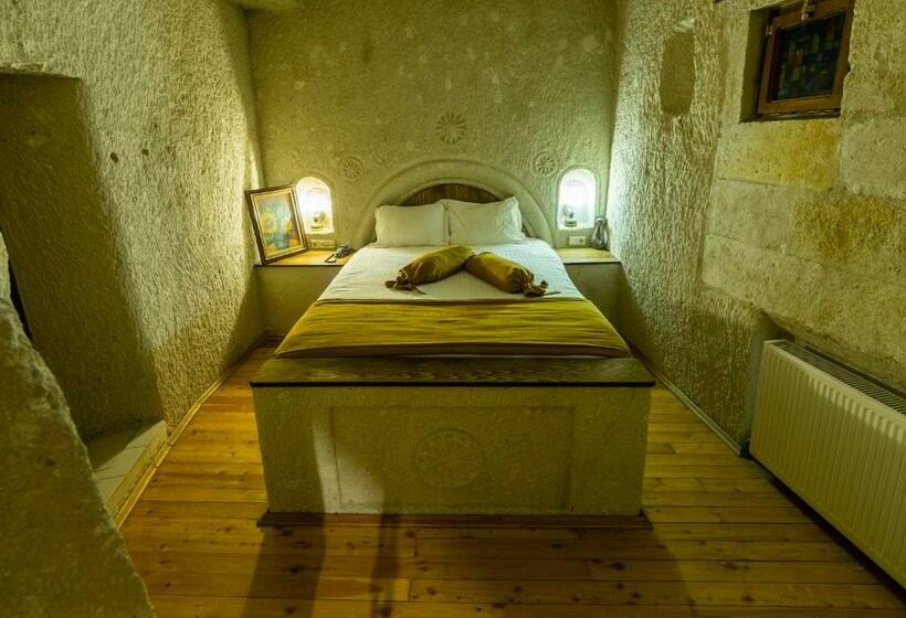 Люкс, Elite Cave Suites