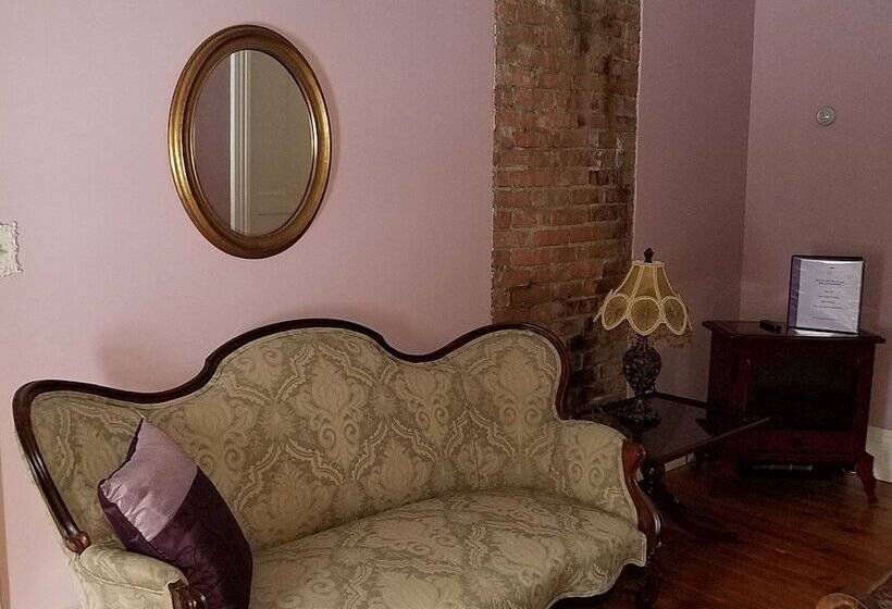 Номер Стандарт, The Fox And The Grapes Bed & Breakfast