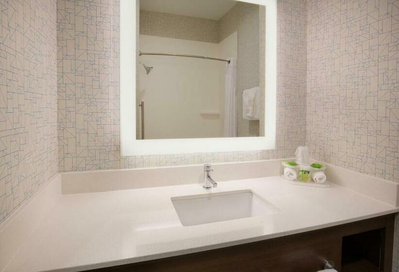 适合残疾人士使用的带超级大床的标准间, Holiday Inn Express & Suites Pahrump, An Ihg