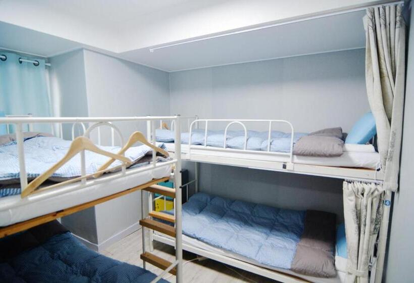 4인용 스탠다드 룸, Insadong Hostel