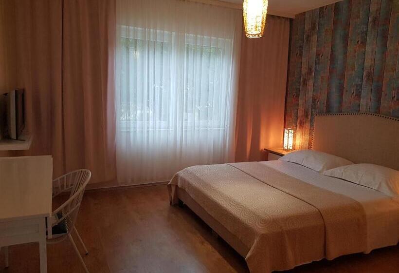Family Room Sea View, Boutique Villa Revelin