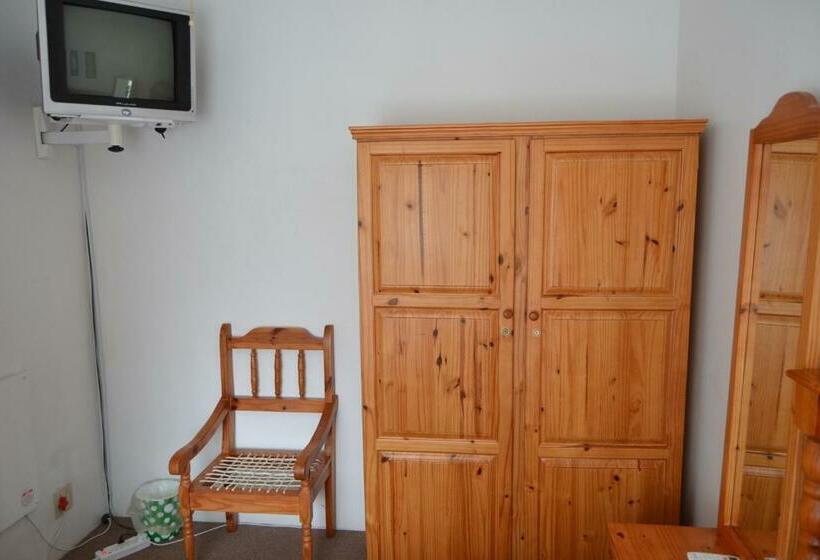 Студия Стандарт, Kimberley Manor Guesthouse