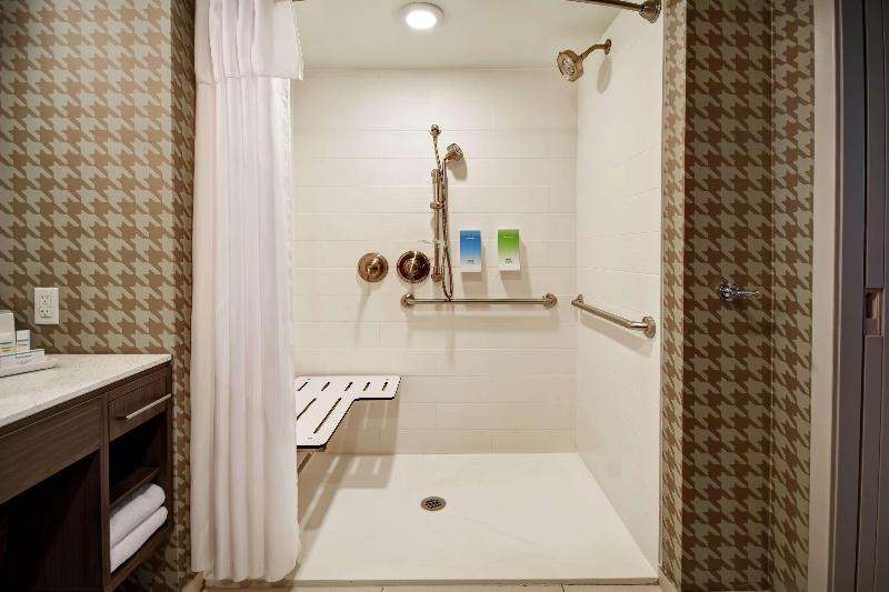 Standard Studio, Capitol Residence