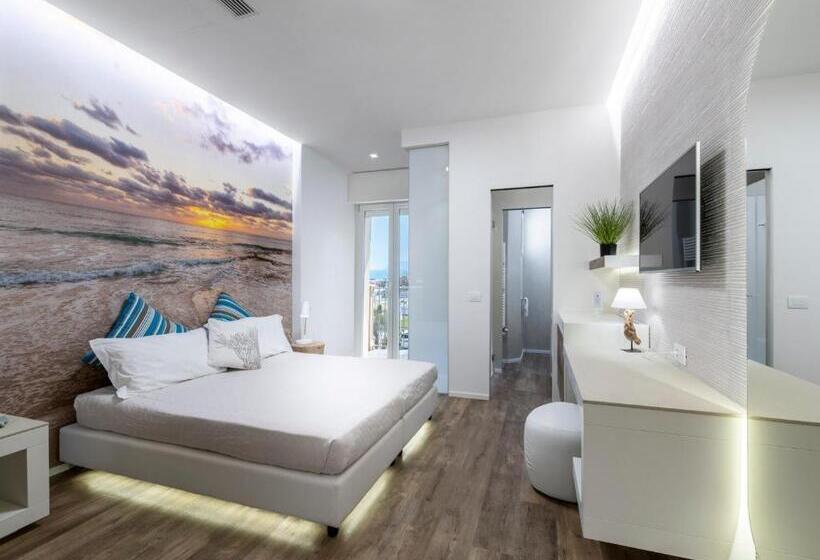اتاق لوکس با چشم‌انداز دریا, Liberty Beach   Parking & Beach Included