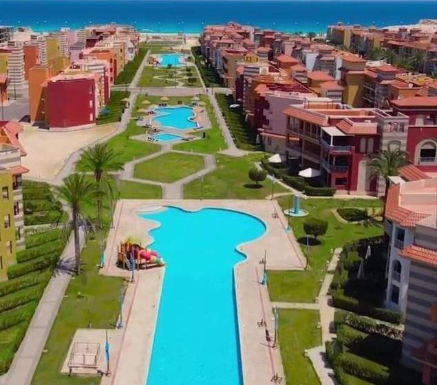 آپارتمان 1 خوابه با چشم‌انداز باغ, Green Porto Matrouh Beach Families Only
