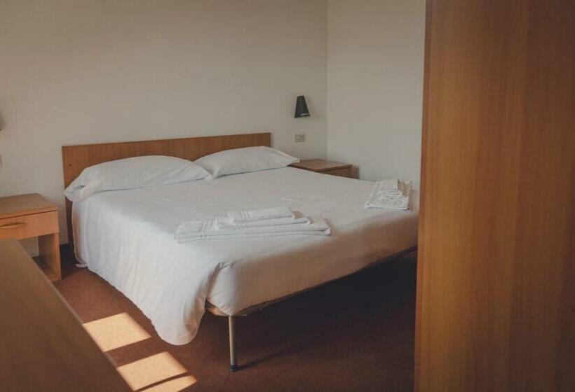 Номер Стандарт Трехместный, Albergo Panorama
