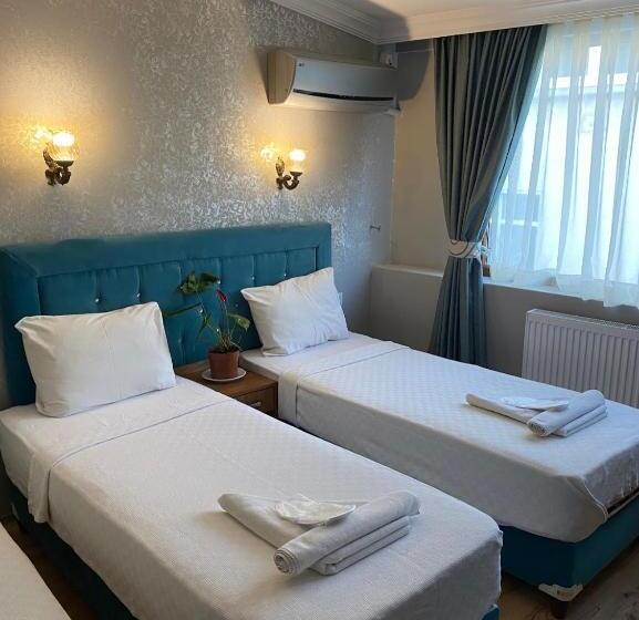 اتاق استاندارد سه نفره, Riverland Suites Apart