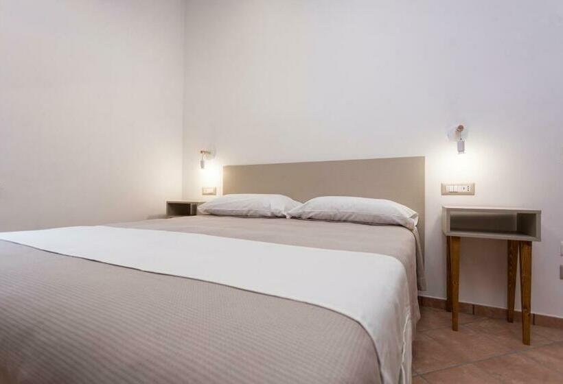 اتاق اکونومی, Agriturismo Punta San Lazzaro