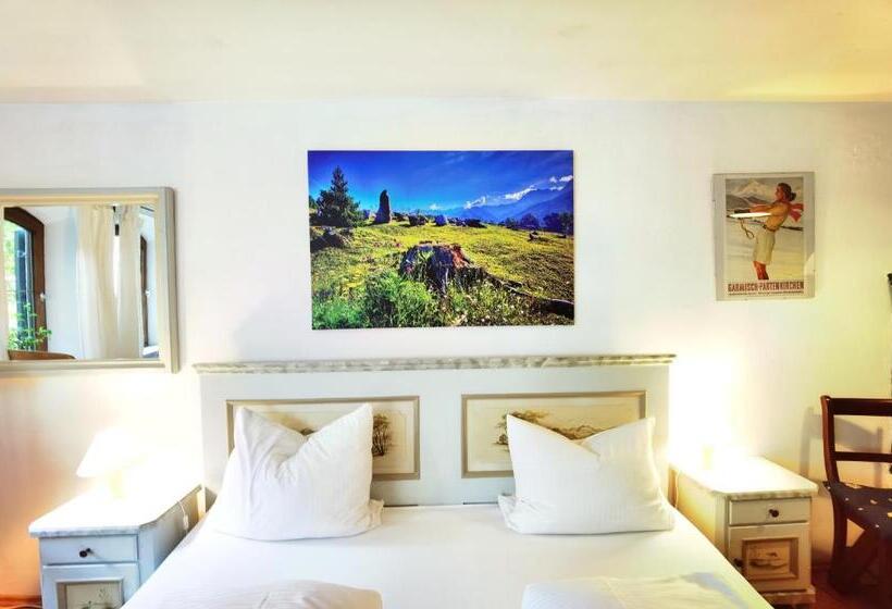 Семейный Номер, Pension Karner