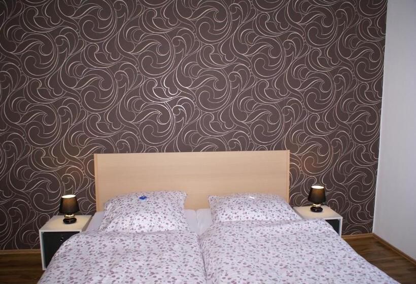 Апартаменты 2 Спальни, Pension Lindenhof
