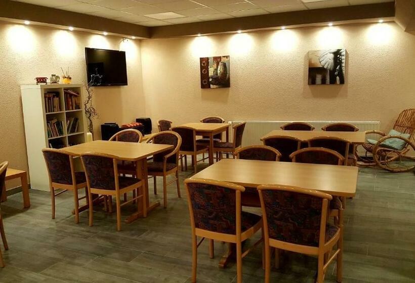 Номер Комфорт, Pension Zechliner Hof