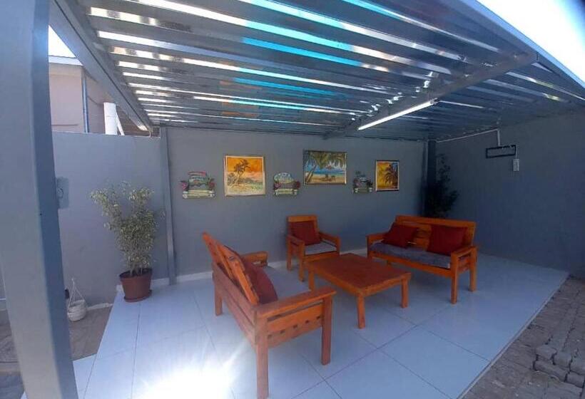 اتاق استاندارد, Eagles Fountain Self Catering Apartment
